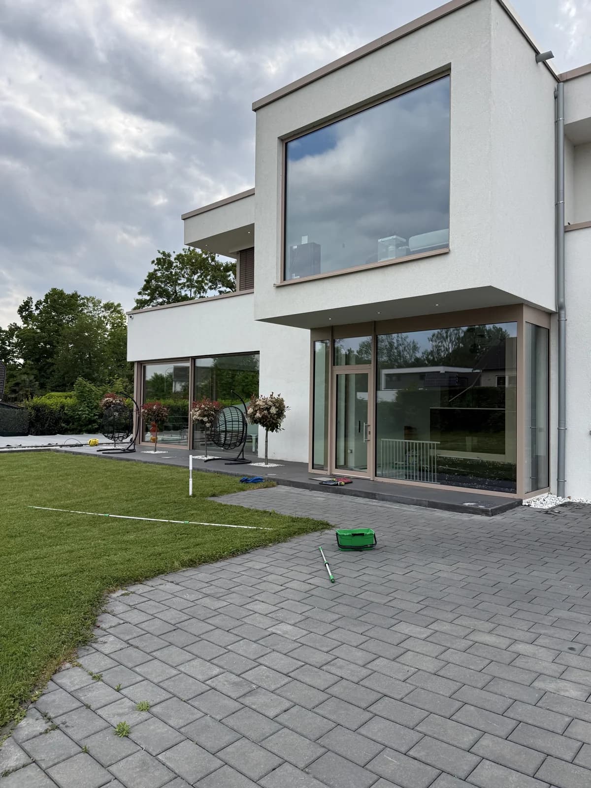 Glasreinigung an einem Privathaus in Erftstadt
